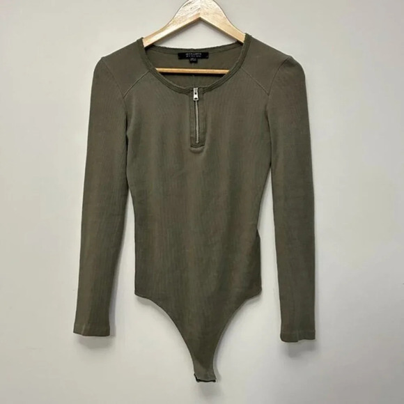 ALLSAINTS Alicia Round Neck 1/4 Zip Long Sleeve Bodysuit Utility Green US 2 - Picture 2 of 14